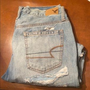 American Eagle Mom Jeans!